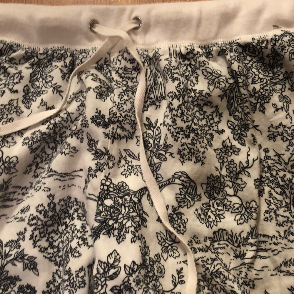 Women’s Cream and Black Floral Sleep Pants - Soft Lounge PJ Bottoms - Picture 2 of 4